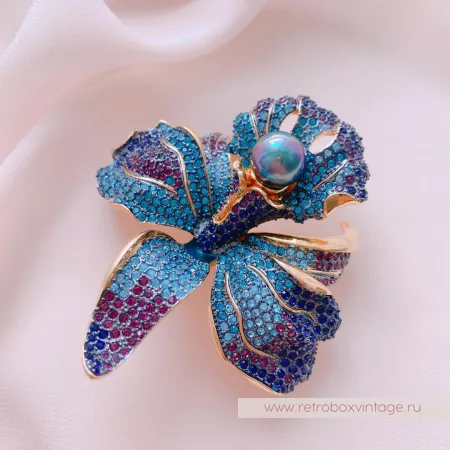 JOAN RIVERS Брошь «Синяя орхидея с жемчужиной»