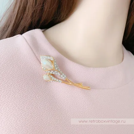 EDITH VANDERBILT Брошь «Жемчужные каллы»