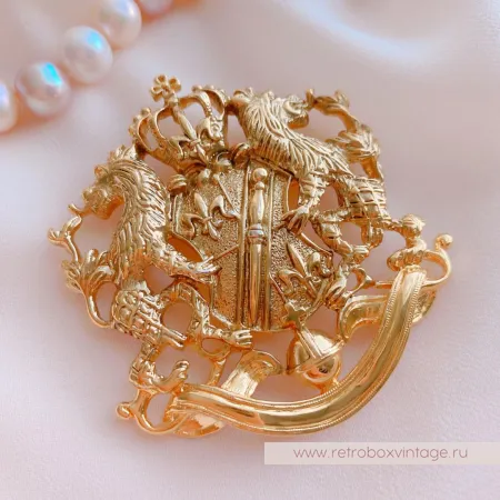 JOAN RIVERS Брошь «Фамильный герб со львами»