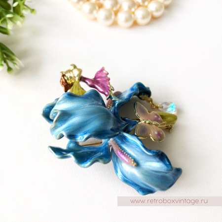 KIRKS FOLLY Брошь «Голубой ирис с феей и капелькой» (архив)