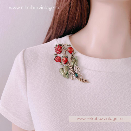 SWEET ROMANCE Брошь «Спелая земляника»