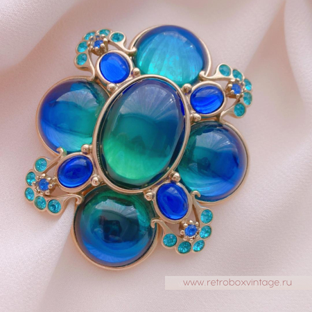 JOAN RIVERS Брошь «Магия цвета» сине-зеленые кабошоны