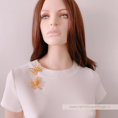 MONET Пара брошей «На удачу: бабочка и клевер»