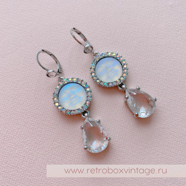 KIRKS FOLLY Серьги «Лунная роса: светлые с хрустальной капелькой» KIRKS FOLLY Серьги «Лунная роса: светлые с хрустальной капелькой»