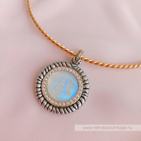 KIRKS FOLLY Кулон на гривне «Свет луны»