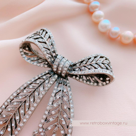 SWEET ROMANCE Брошь «Маркиза: кристальный бант севинье»