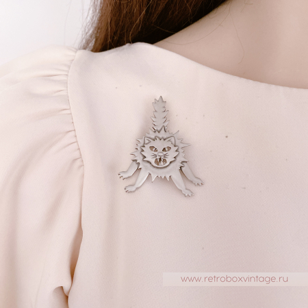 JJ / JONET JEWELRY Брошь «Шипящая кошка»