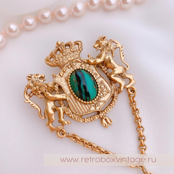 1928 JEWELRY  Брошь «Герб со львами»