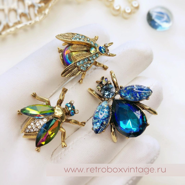 SWEET ROMANCE Трио брошей "Радужные пчелки: экзотик в золоте" (3 шт)