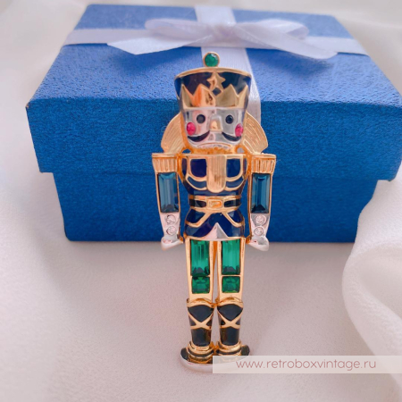 MONET Брошь «Синий щелкунчик»