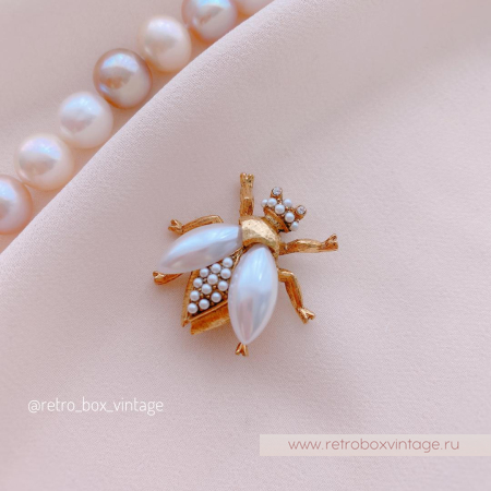 SWEET ROMANCE Трио брошей «Жемчужные пчелки в золоте» (3 шт)