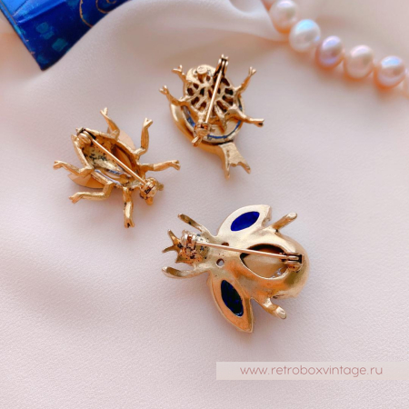 SWEET ROMANCE Трио брошей «Лазурные пчелки: сине-голубые в золоте» (3 шт)