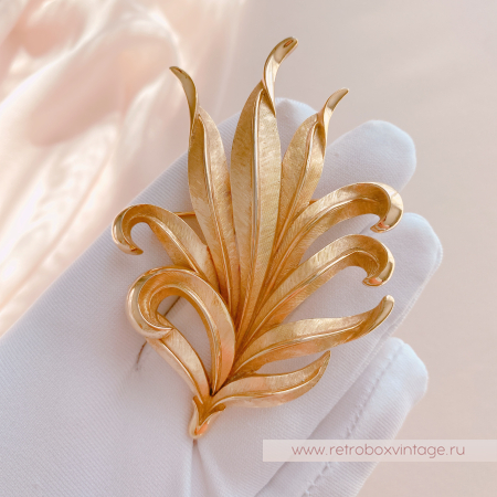 TRIFARI Брошь «Перо мифического феникса»