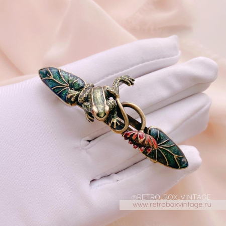 SWEET ROMANCE Заколка-автомат «Лягушка на кувшинке" SWEET ROMANCE Заколка-автомат «Лягушка на кувшинке"