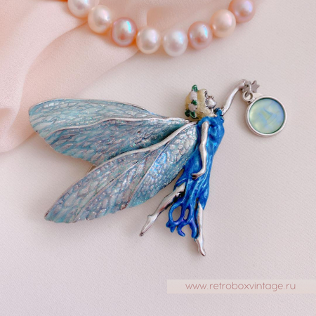 KIRKS FOLLY Брошь-кулон «Астральная фея в синем платье с луной: серебро»