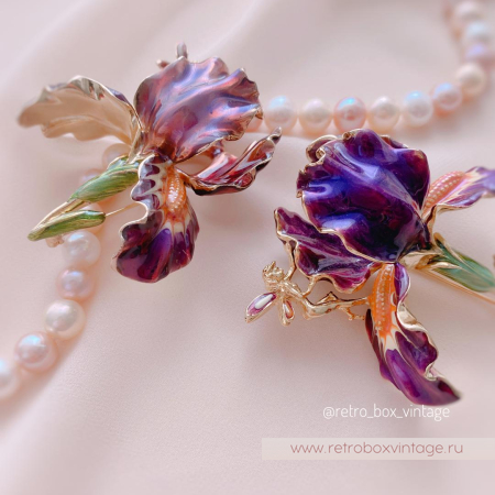 KIRKS FOLLY Брошь «Фиолетовый ирис с феей»