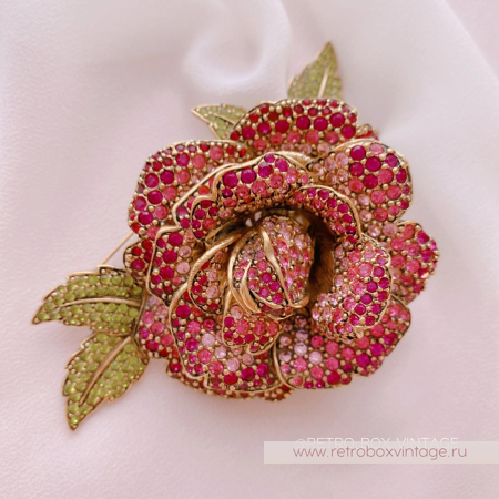 JOAN RIVERS Брошь «Бутон кристальной розы»