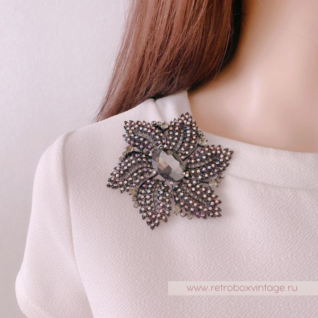 JOAN RIVERS Брошь-кулон "Ночная красавица" дымчатые кристаллы JOAN RIVERS Брошь-кулон "Ночная красавица" дымчатые кристаллы