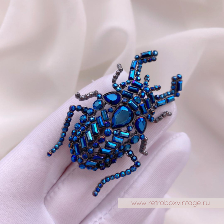 VERA WANG Брошь «Жук»