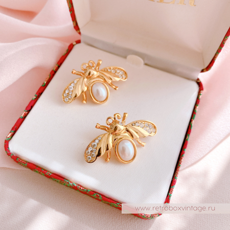 NAPIER Дуэт брошей "Жемчужные пчелки" в парчовом футляре