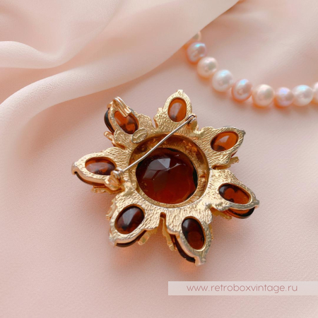 BENEDIKT N.Y. Брошь «Звезда семирида»