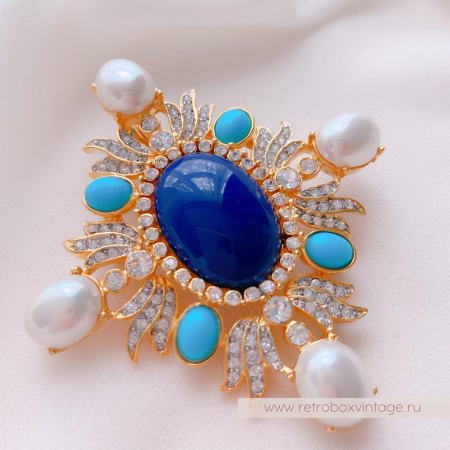 KJL / KENNETH J LANE Брошь-кулон "Аристократка: жемчужная с синим и бирюзовыми кабошонами"