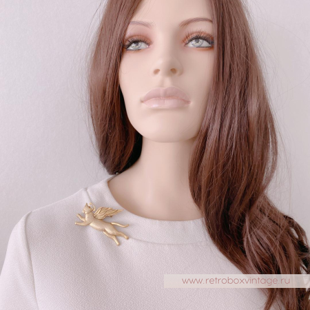 JJ / JONET JEWELRY Брошь «Котик-ангел: золото»