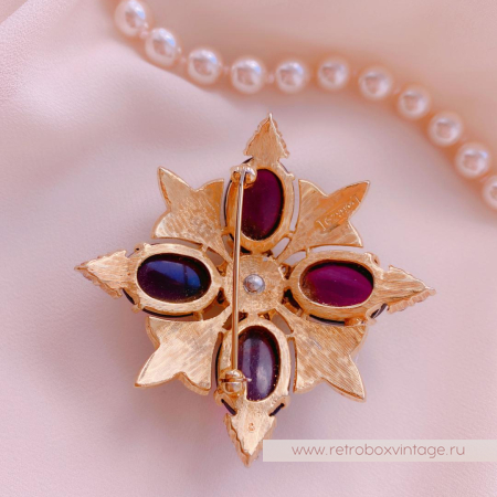 JOMAZ Брошь «Пурпурная звезда: мальтийский крест » JOMAZ Брошь «Пурпурная звезда: мальтийский крест »