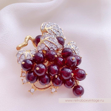 NOLAN MILLER Брошь «Гроздь винограда»