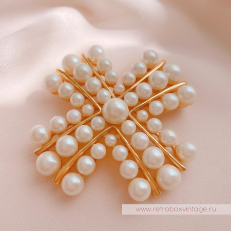 JOAN RIVERS Брошь «Жемчужный мальтийский крест»