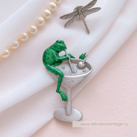 Брошь стрекоза продается отдельно