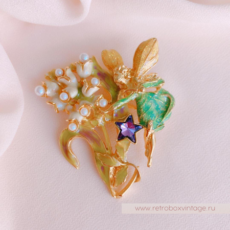 KIRKS FOLLY Брошь «Жемчужная фея ландышей в розовом платье»