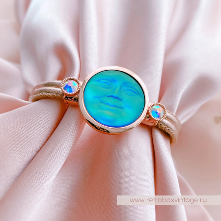 KIRKS FOLLY Браслет «Лунный свет: изумрудный хамелеон в розовом золоте на кожаном ремешке»