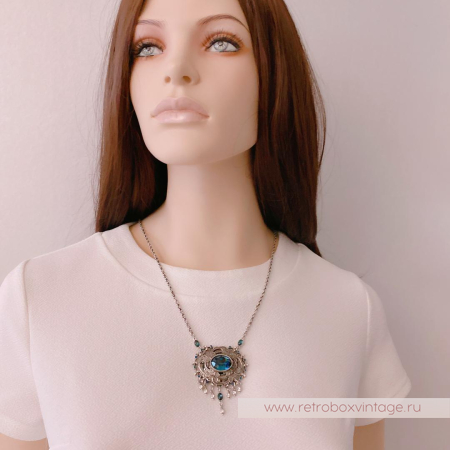 SWEET ROMANCE Ожерелье «Одетта: королевский синий в серебре»