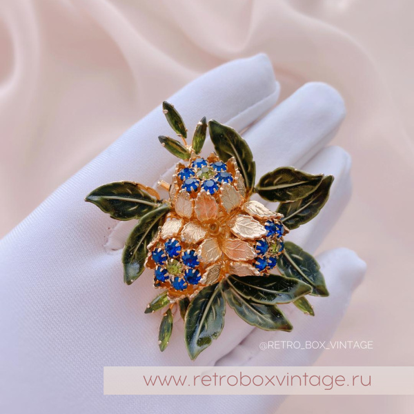 VENDOME Брошь «Хризантемы с синим»