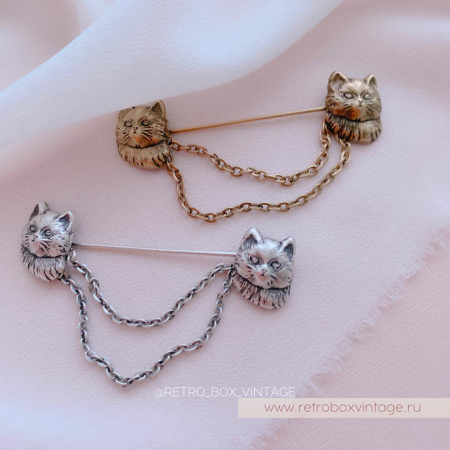 SWEET ROMANCE Брошь-стик "Два котенка: бронза" с цепочками-шатлен