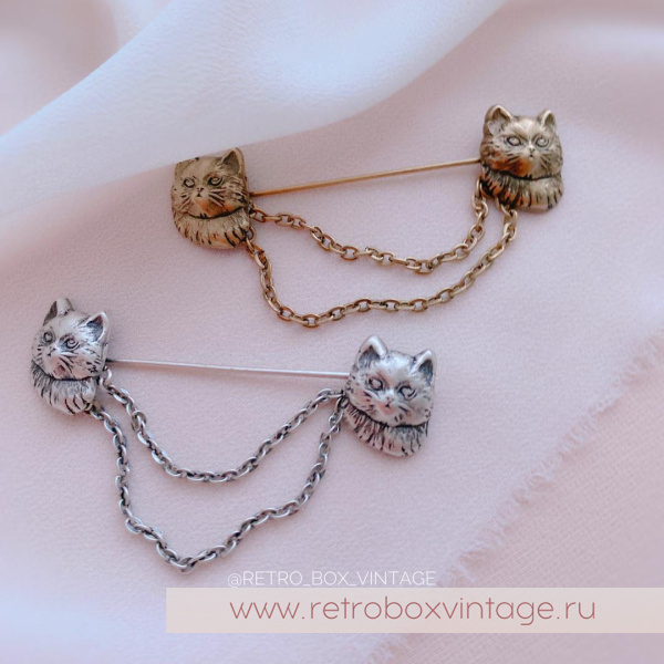 SWEET ROMANCE Брошь-стик "Два котенка: бронза" с цепочками-шатлен