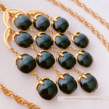 TRIFARI Ожерелье «Водопад: черный в золоте»