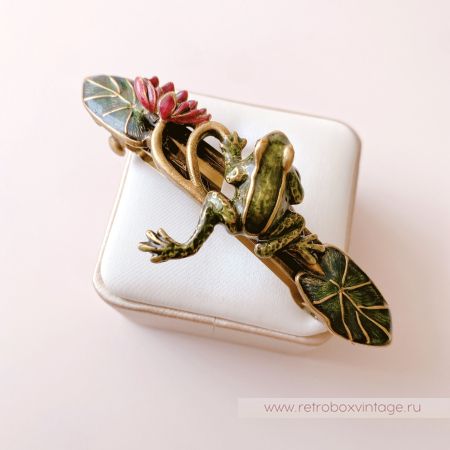 SWEET ROMANCE Заколка-автомат «Лягушка на кувшинке"