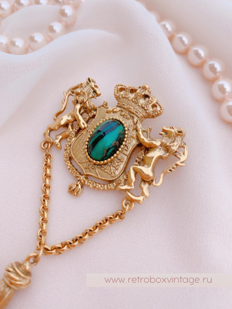1928 JEWELRY  Брошь «Герб со львами»