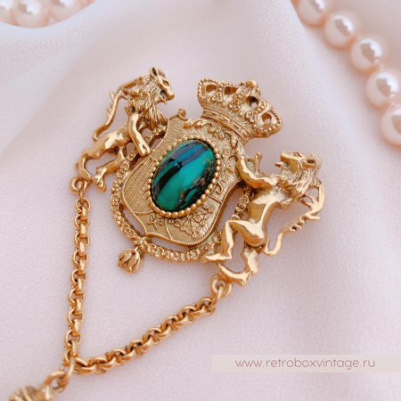 1928 JEWELRY  Брошь «Герб со львами»