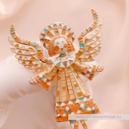 BOB MACKIE Брошь «Мозаичный ангел-хранитель» BOB MACKIE Брошь «Мозаичный ангел-хранитель»