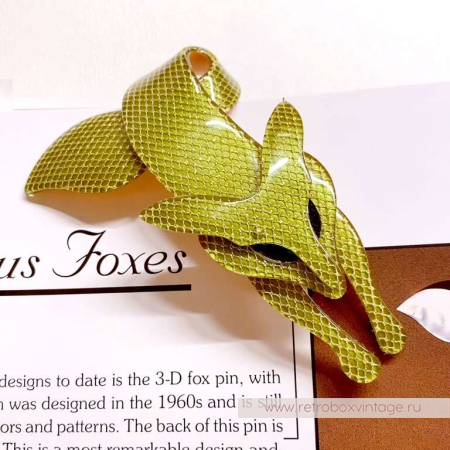 LEA STEIN Брошь «Лиса оливковая с золотой сеточкой»