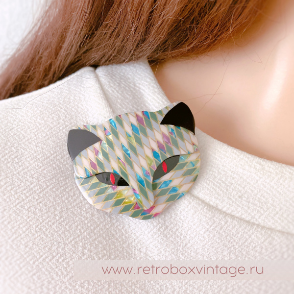 LEA STEIN Брошь «Кошечка: летний калейдоскоп» цветной арлекин, черные глазки