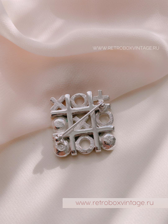SWAROVSKI Брошь «Крестики-нолики: серебро»
