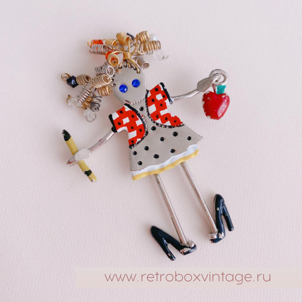 CARRETTE BY GANZ Брошь «Кудряшка учительница»