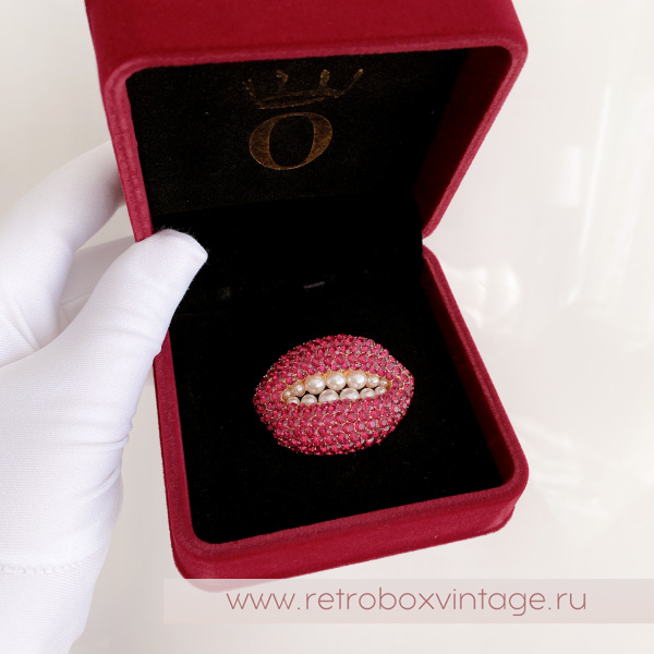 SALVADOR DALI JoiES Брошь-кулон "Рубиновые губы" Музейная коллекция (в бархатном боксе)