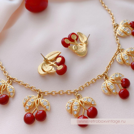 JOAN RIVERS Комплект «Спелая вишня» колье и серьги