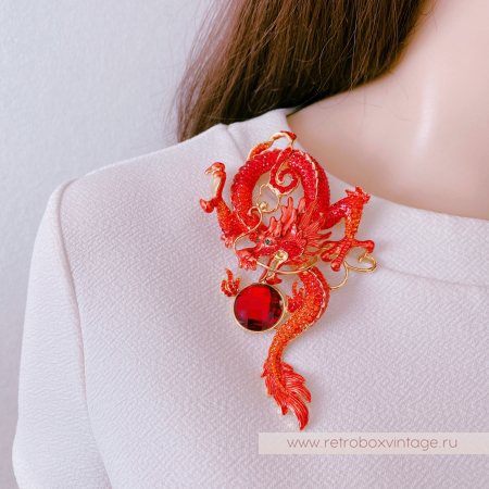 BUTTLER AND WILSON Брошь «Огненный дракон с красным кристаллом»