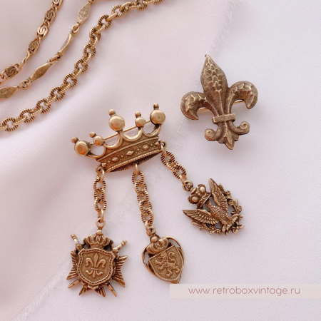 NO NAME Брошь-шатлен «Символы власти»